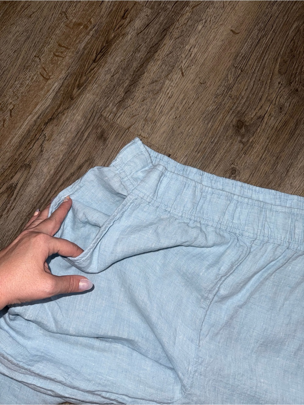 Vineyard Vines • Wide Leg Linen Pants - Picture 6 of 12